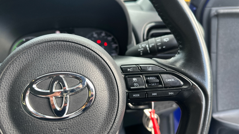 Toyota Yaris 1.5 Hybrid Icon 5dr CVT Hybrid Hatchback